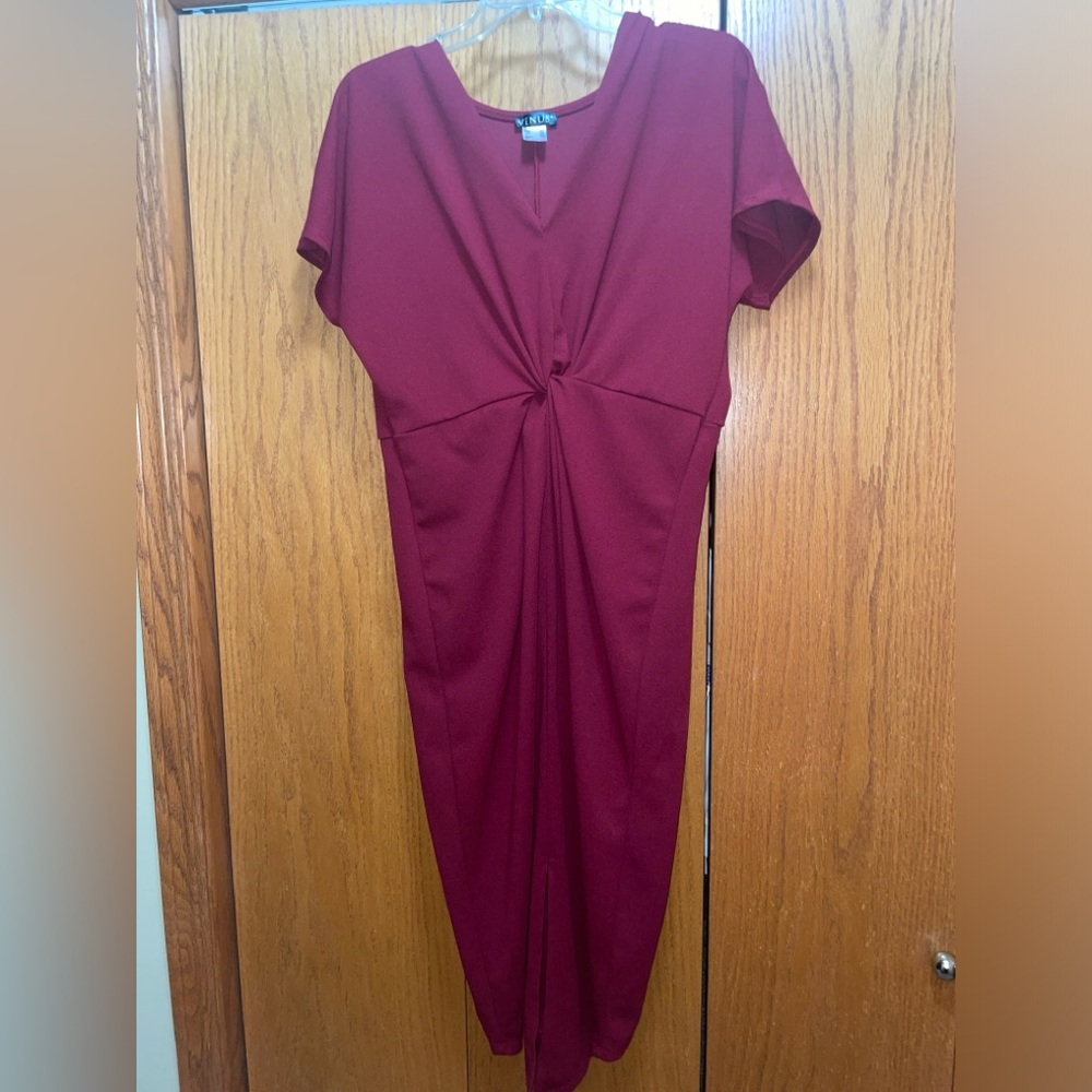 Venus dress in cranberry